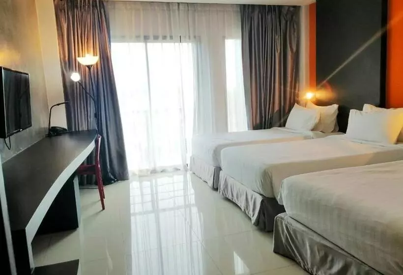 اتاق استاندارد سه نفره, Hub De Leaf @ Rayong