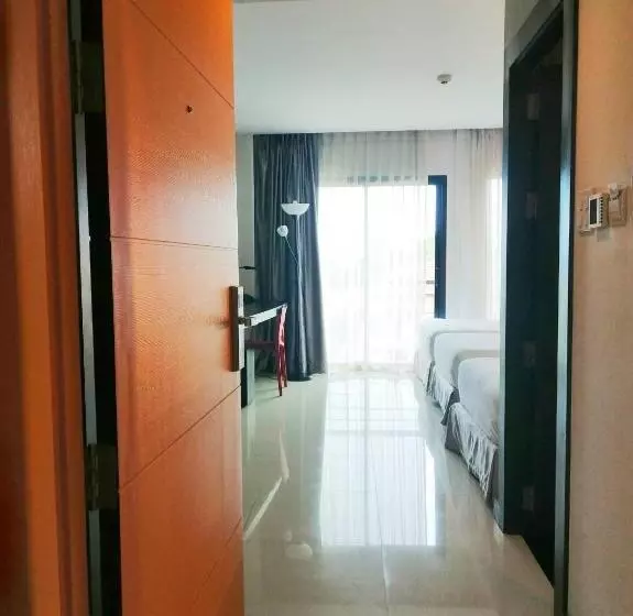 اتاق استاندارد سه نفره, Hub De Leaf @ Rayong