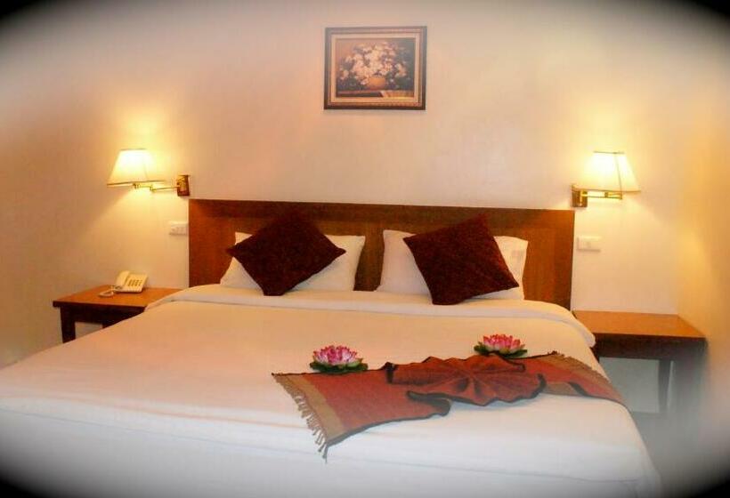 חדר סופריור עם מרפסת, Orchid Garden