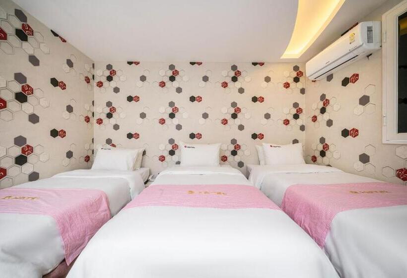 Quarto Triplo Superior, Q