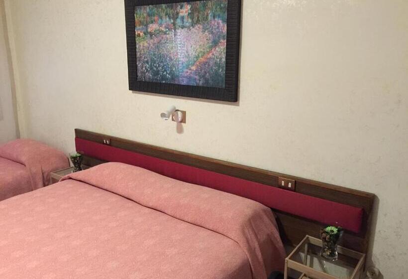 חדר סטנדרט לארבעה, San Michele