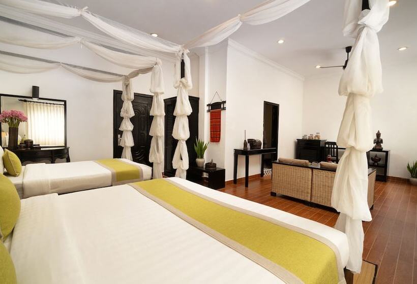 سوییت خانوادگی, People By The Community