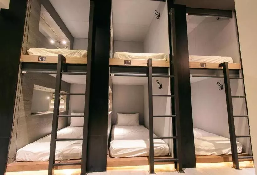 تختخواب در اتاق مشترک, Kiwi Express Hotel Taichung Station Ii