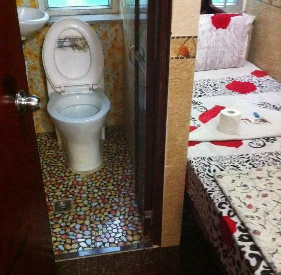 اتاق استاندارد یک نفره, New London Hostel