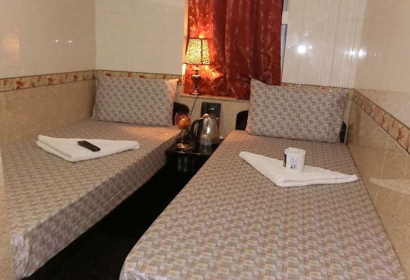 اتاق استاندارد, New London Hostel