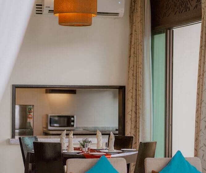 Вилла 3 Спальни, Borneo Beach Villas