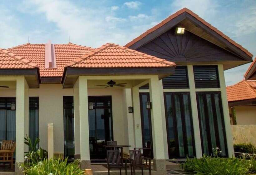 Вилла 3 Спальни, Borneo Beach Villas