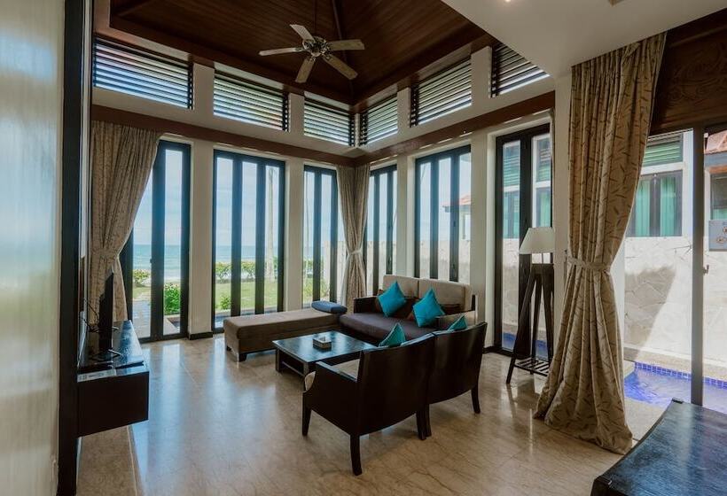 Вилла 2 Спальни, Borneo Beach Villas