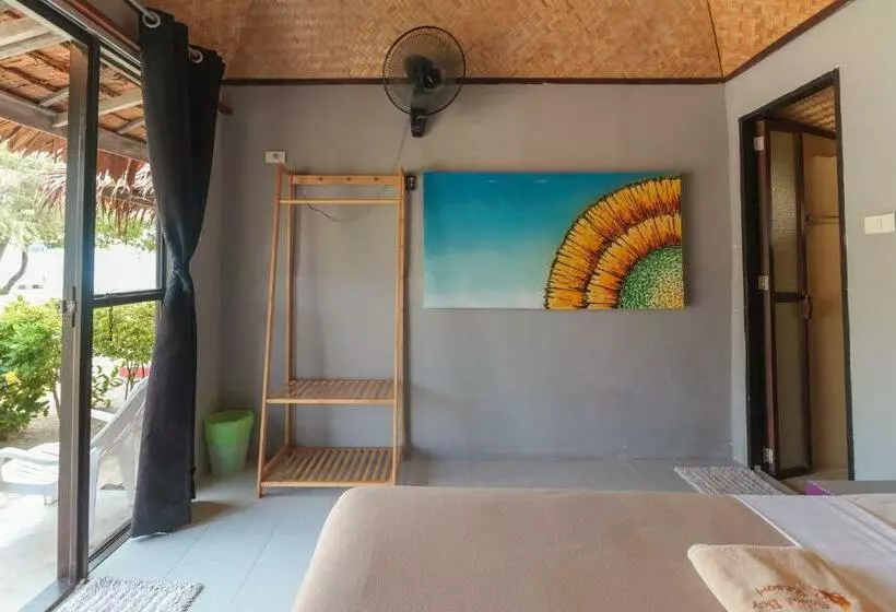 スタンダードバンガロー, Sabaii Bay Resort