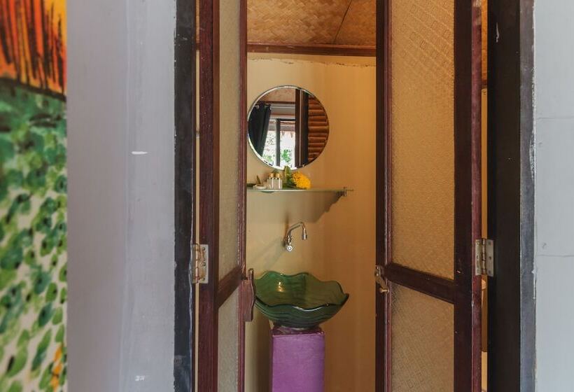 Bungalow Standard, Sabaii Bay Resort