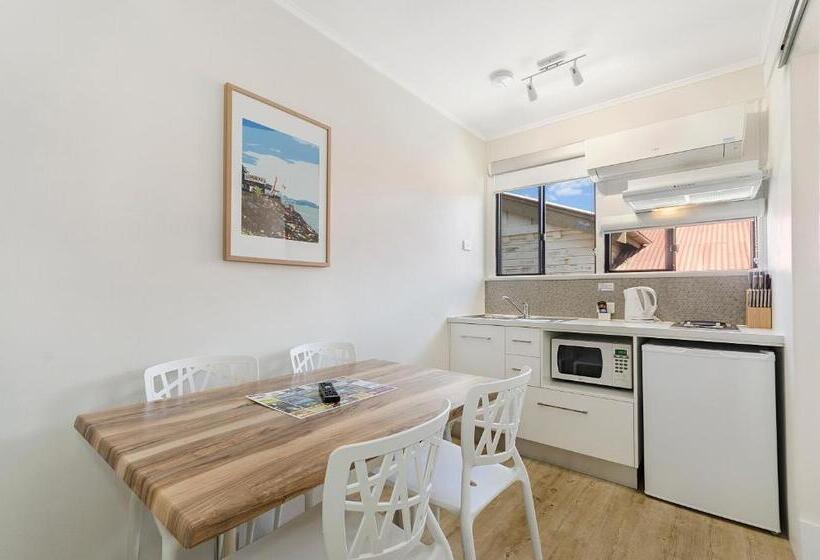 2人卧室家庭公寓, Beach House Motel