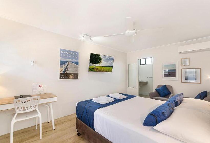 2人卧室家庭公寓, Beach House Motel