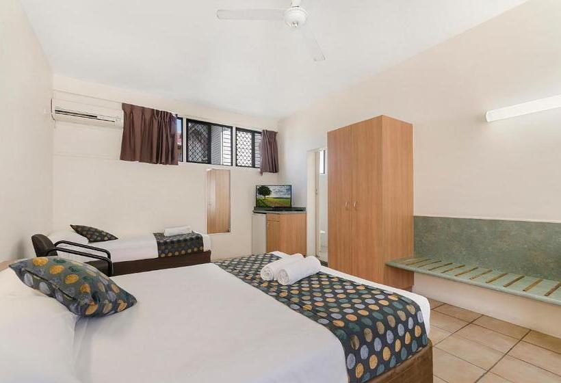 家庭间, Beach House Motel