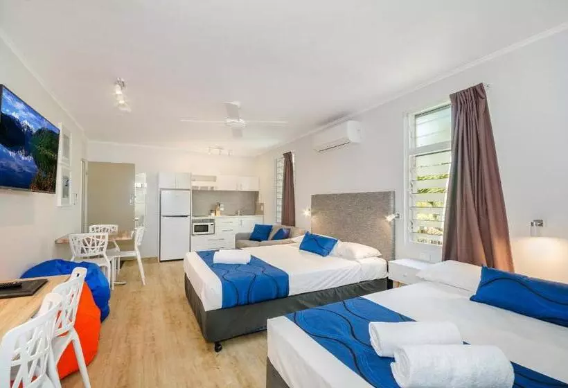 استودیوی استاندارد, Beach House Motel
