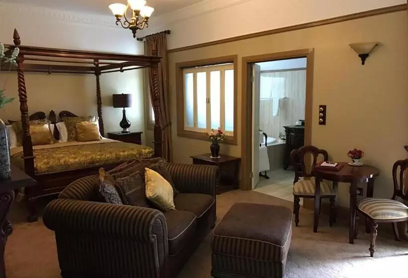 キングサイズベッドのスイートルーム, Bli Bli House Riverside Retreat