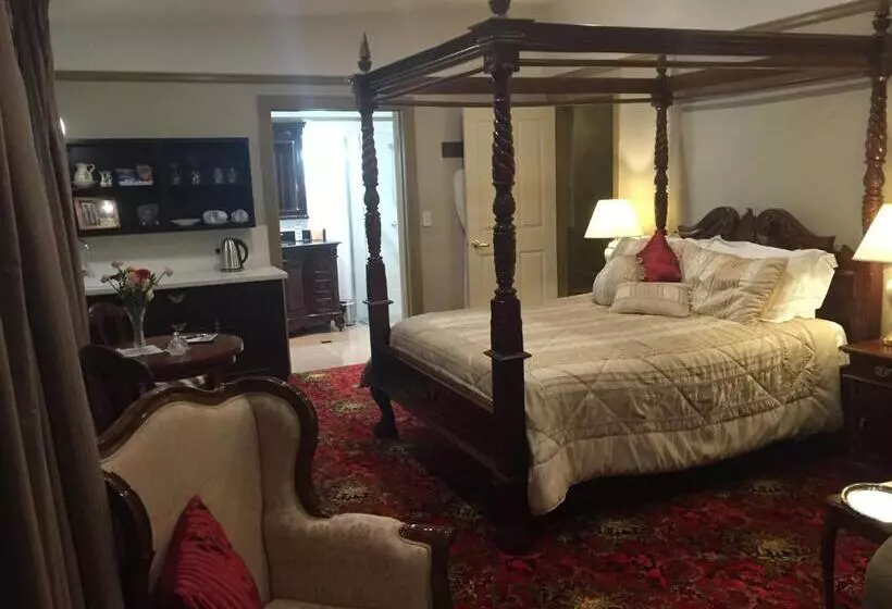 デラックススイート, Bli Bli House Riverside Retreat