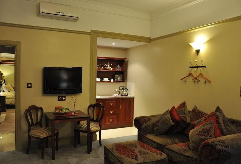 带河湖景观的套房, Bli Bli House Riverside Retreat