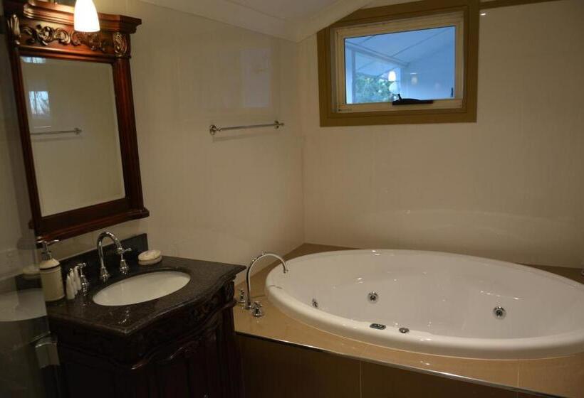 带大床的套房, Bli Bli House Riverside Retreat