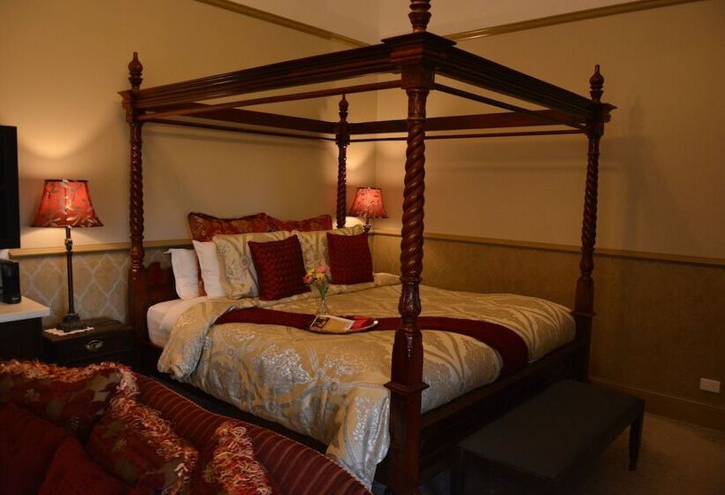 带河湖景观的套房, Bli Bli House Riverside Retreat