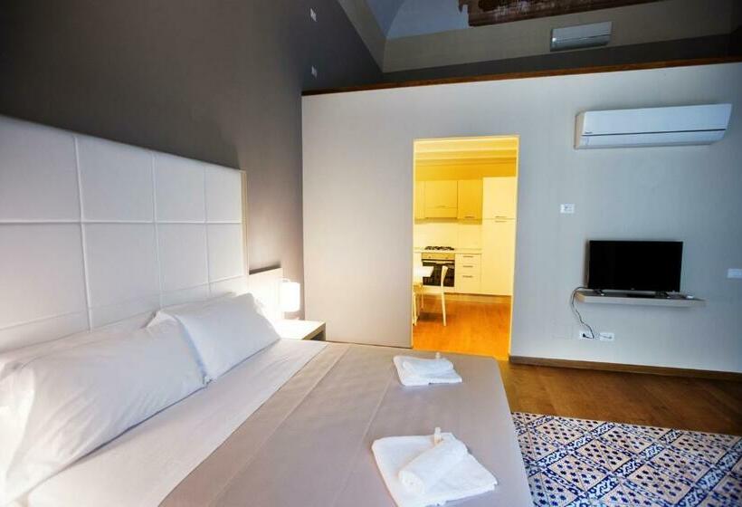 豪华工作室, Central Gallery Rooms Palazzo D Ali Staiti Xix