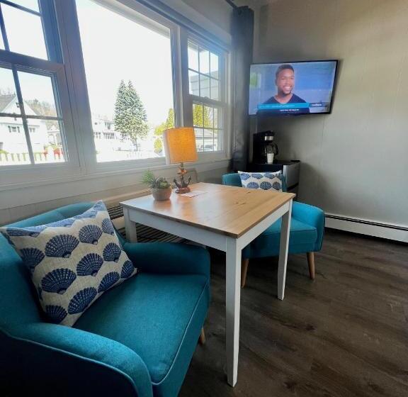 スタンダードルーム, Claddagh Motel & Suites