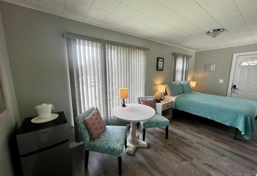 スタンダードルーム, Claddagh Motel & Suites