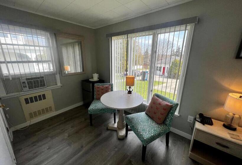 スタンダードルーム, Claddagh Motel & Suites