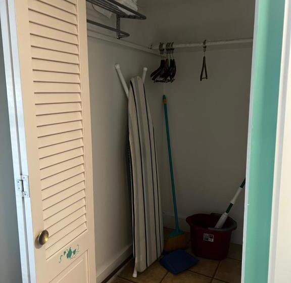 ２ベッドルームアパートメント, Claddagh Motel & Suites