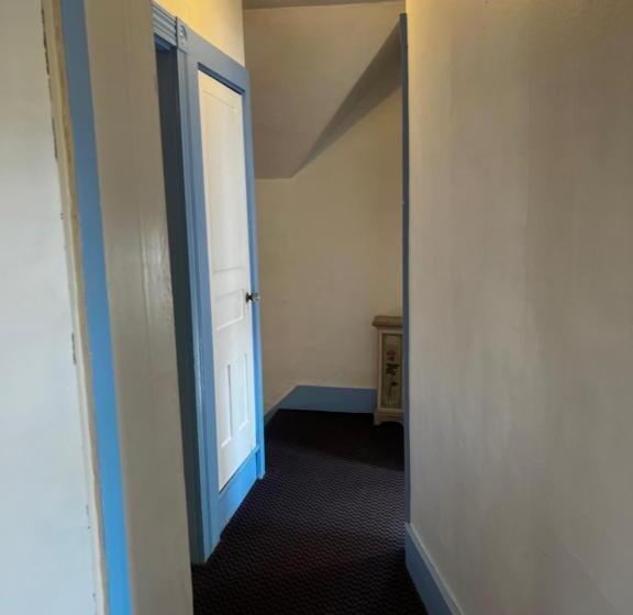 ２ベッドルームアパートメント, Claddagh Motel & Suites