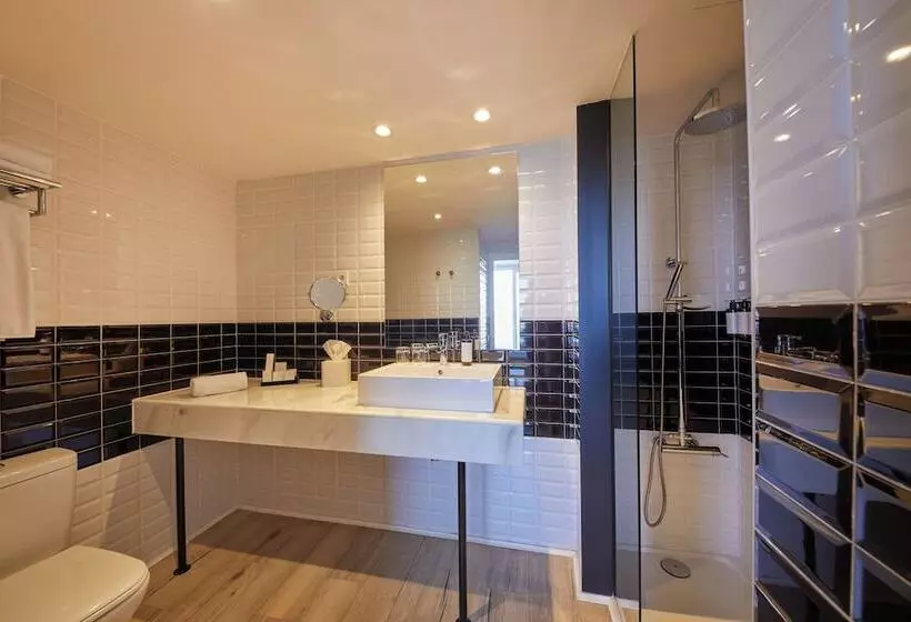 سوییت جونیور کلاب, Alua Calvia