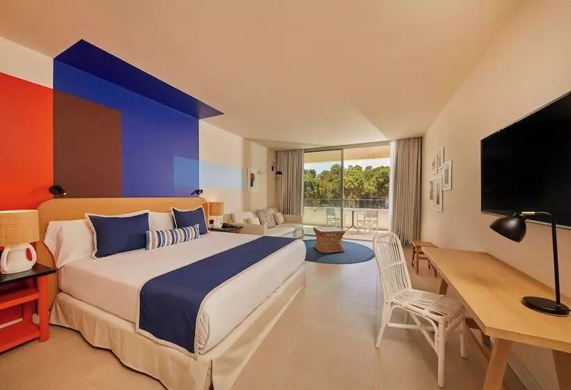 سوییت جونیور کلاب, Alua Calvia