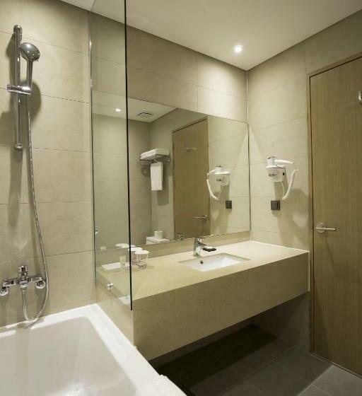 Deluxe Room City View, Best Western Haeundae