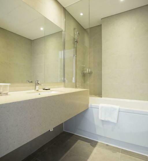Deluxe Room City View, Best Western Haeundae