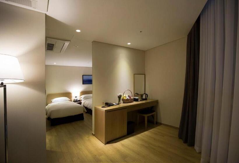 Suite Side Sea View, Best Western Haeundae