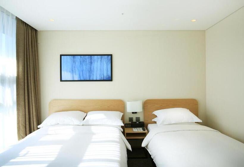 Family Room Side Sea View, Best Western Haeundae