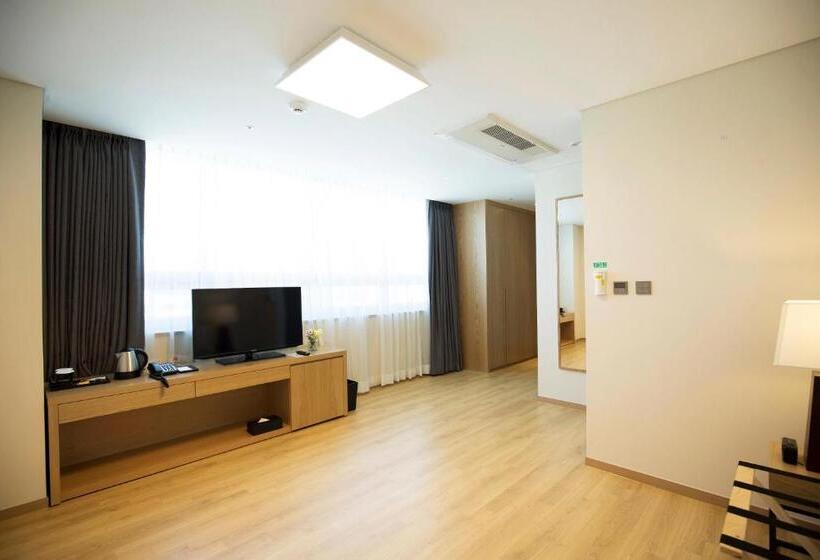 Standard Room City View, Best Western Haeundae