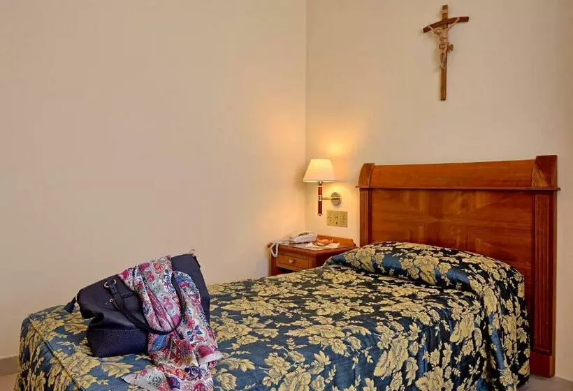 اتاق استاندارد یک نفره, Centro Di Spiritualita Padre Pio