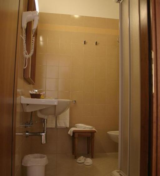 Номер Стандарт, Centro Di Spiritualita Padre Pio