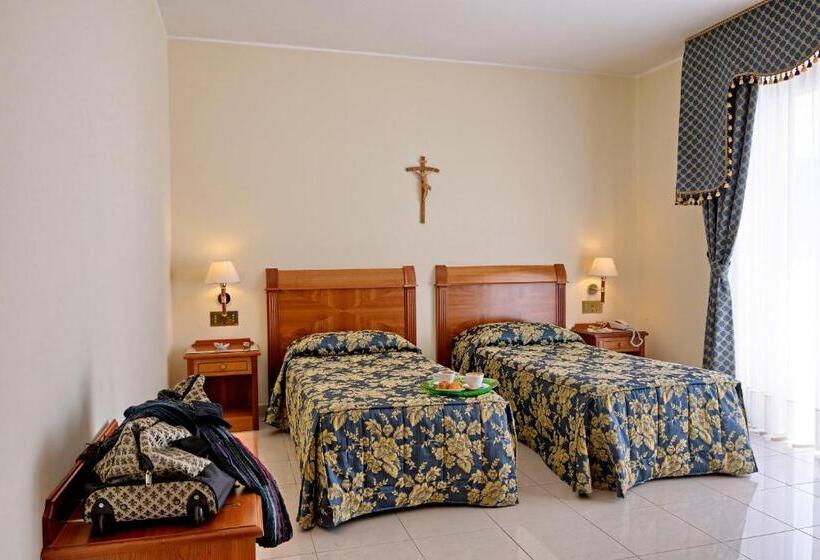 Номер Стандарт, Centro Di Spiritualita Padre Pio