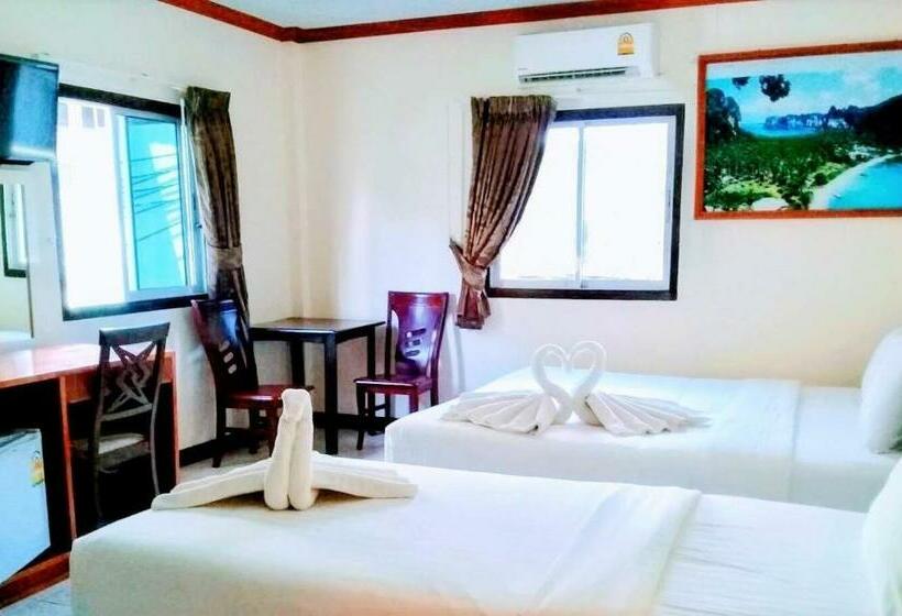 غرفة ديلوكس ثلاثية, Golden Bee Phi Phi