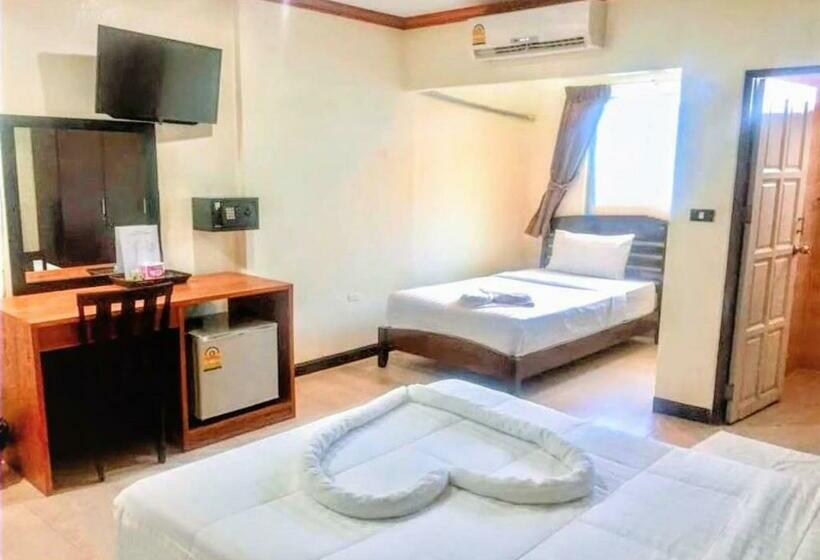 غرفة ديلوكس ثلاثية, Golden Bee Phi Phi