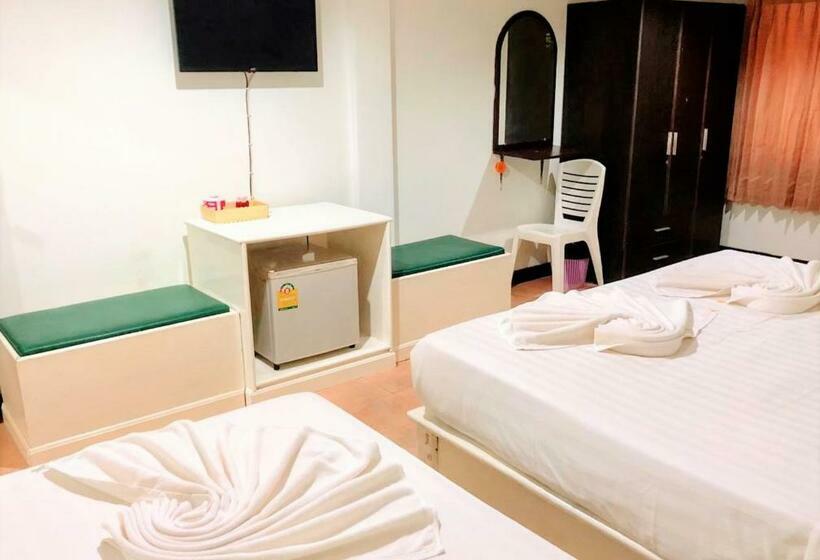 غرفة ديلوكس ثلاثية, Golden Bee Phi Phi