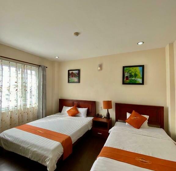 اتاق لوکس, Golden Star