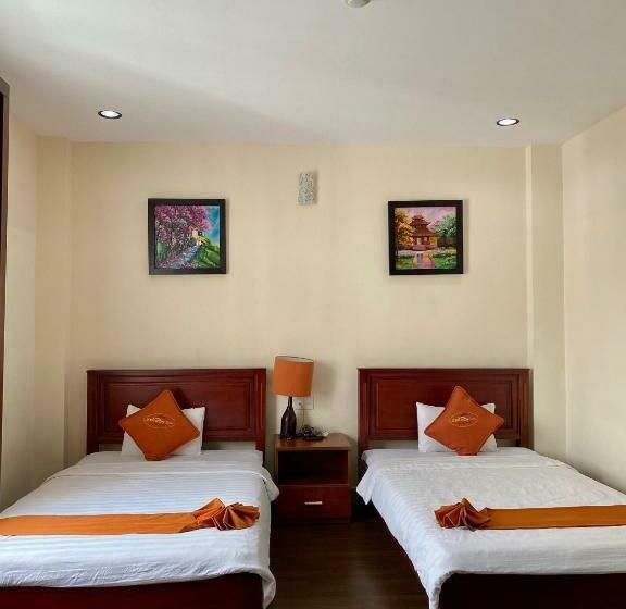 اتاق لوکس, Golden Star