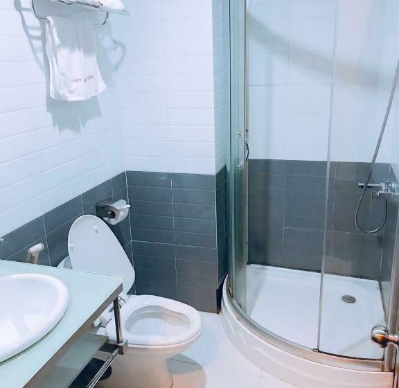 اتاق لوکس, Golden Star