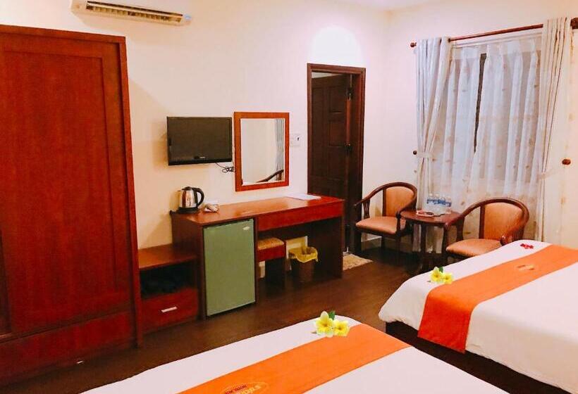 اتاق استاندارد سه نفره, Golden Star