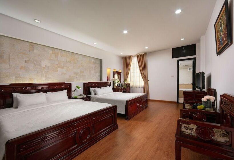 Deluxe Family Room, Little Diamond