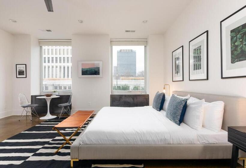 استودیوی استاندارد, Mint House At The Reserve  Nashville