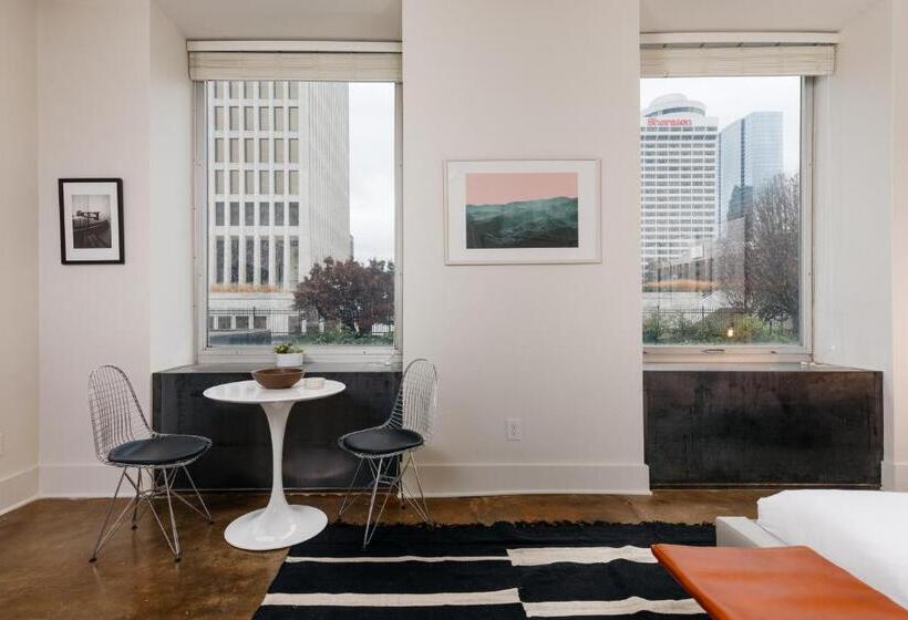 استودیوی استاندارد, Mint House At The Reserve  Nashville