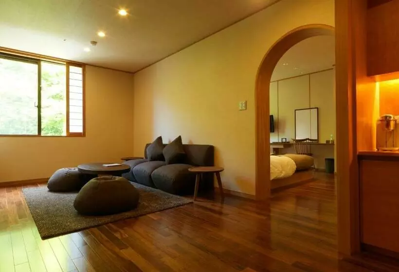 デラックスルーム, Niseko Konbu Onsen Tsuruga Moku No Sho